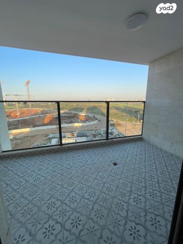 לאה גולדברג 10