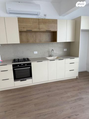 שדרות מוריה 25