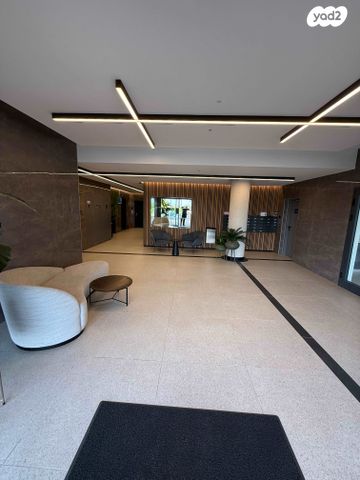 אריאל שרון 56