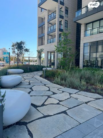 נורית הירש 11