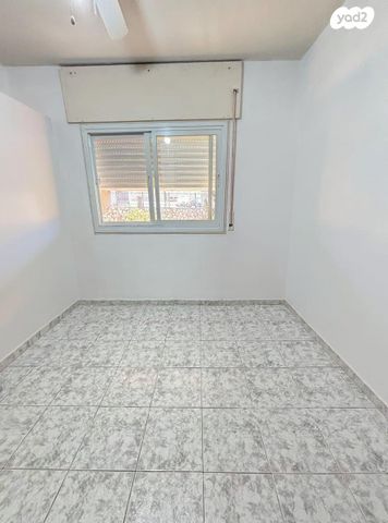 דירה, עמנואל אולסבנגר 114, קרית היובל, ירושלים