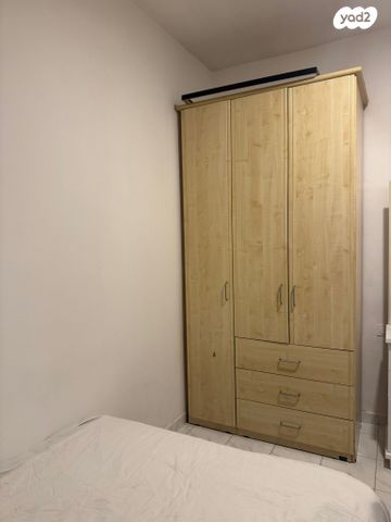 דירה, המלבן 12, הל"ה, גבעתיים