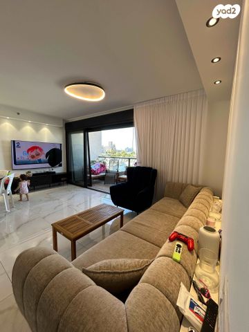 דירה, יורדי הסירה 4, רובע ב', אשדוד