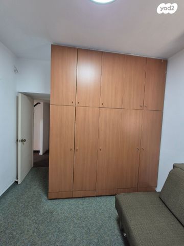 גג/ פנטהאוז, הרצל 1, שכונת יהלום, מרכז העיר ב, רמת גן