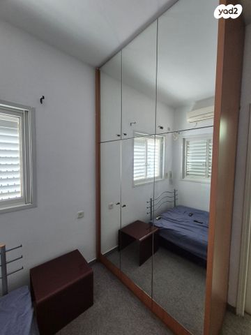 גג/ פנטהאוז, הרצל 1, שכונת יהלום, מרכז העיר ב, רמת גן