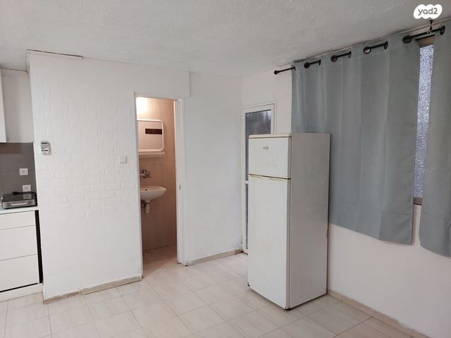 דירה, רמב"ם 29, גבעת הרמבם, גבעתיים