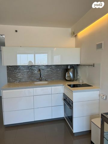 דירה, יוניצמן 21, גלילות, תל אביב יפו