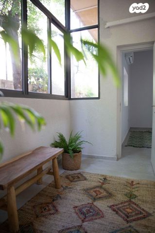 דירה, חיים וייצמן 19, הדר מרכז, חיפה