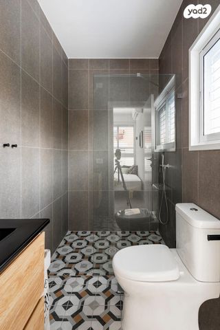 יחידת דיור, מורדי הגטאות 14, ב' / צפון מערב העיר, רחובות