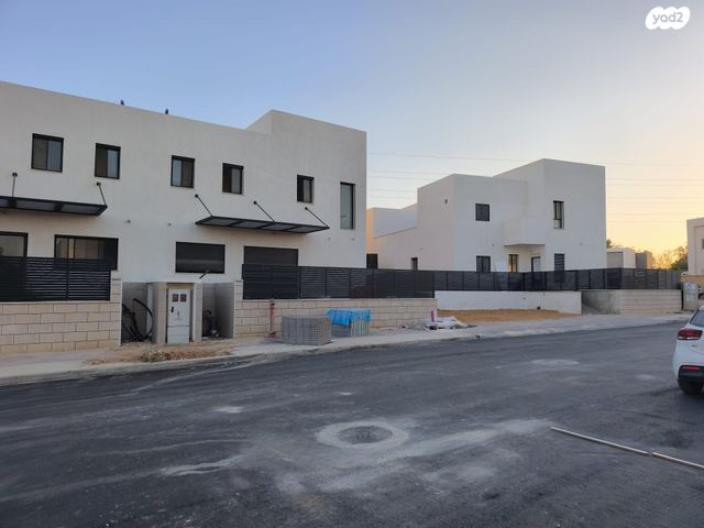 יהודה עמיחי 5