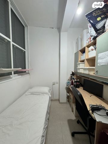 דירה, המלבן 12, הל"ה, גבעתיים