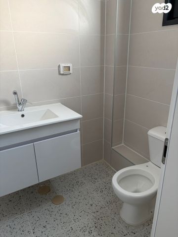 דירה, לאה גולדברג 16, צפון נס ציונה, נס ציונה