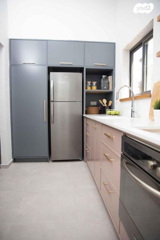 דירה, חיים וייצמן 19, הדר מרכז, חיפה