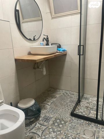 דירה, עזרת ישראל 12, מרכז העיר, ירושלים