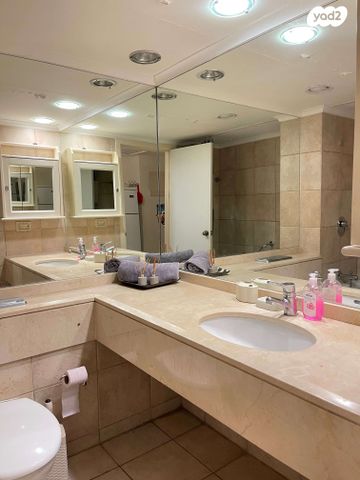 דירה, דוד אלעזר 10, חוף הכרמל, חיפה