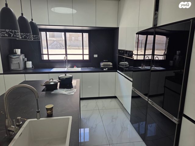 יצחק שמיר 72