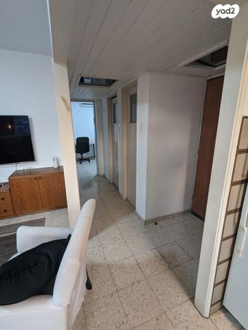 דירה, גדליהו 23, נווה שאנן, חיפה