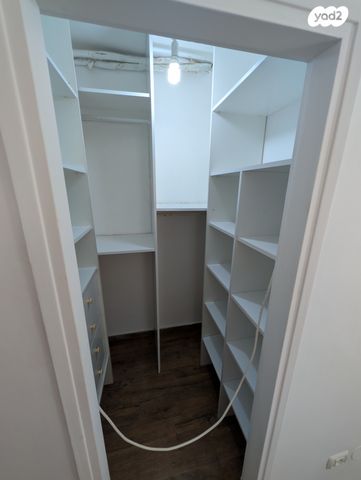 דירה, הראובני 4, נגבה, רמת גן