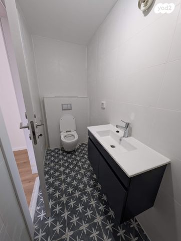 דירה, שדרות ירושלים 48, צפון יפו, המושבה האמריקאית-גרמנית, תל אביב יפו