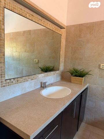 דירת גן, זאב ז'בוטינסקי 29, הראשונים, שלומי