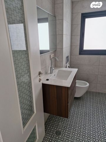 דירה, דניאל 3, ניצנה, בת ים