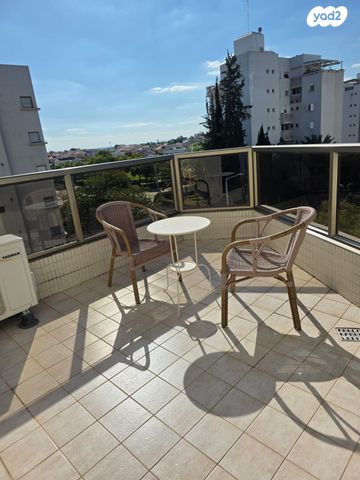 דירה, משה פורר 2, היובל, שרונה, רחובות