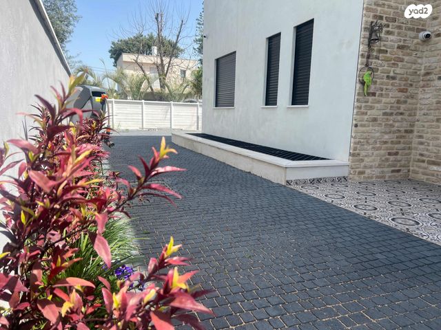 דירת גן, המכבים 2, נווה נאמן, הוד השרון