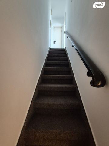 גג/ פנטהאוז, הרצל 1, שכונת יהלום, מרכז העיר ב, רמת גן