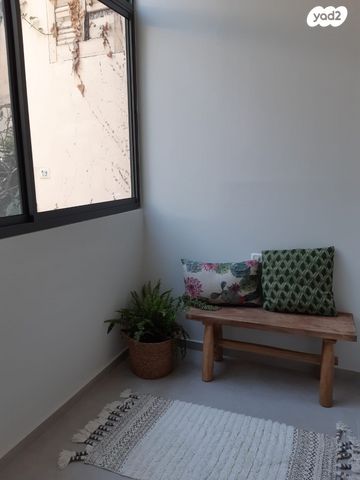 דירה, חיים וייצמן 19, הדר מרכז, חיפה