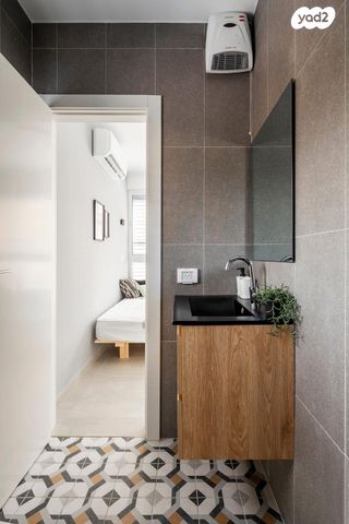 יחידת דיור, מורדי הגטאות 14, ב' / צפון מערב העיר, רחובות