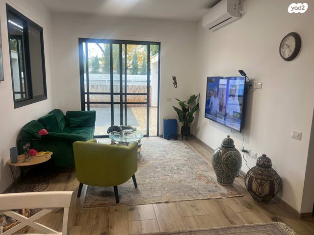 דירת גן, המכבים 2, נווה נאמן, הוד השרון