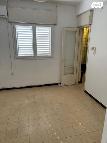 דירה, חיים וייצמן 70, מרכז, קרית עבודה, חולון