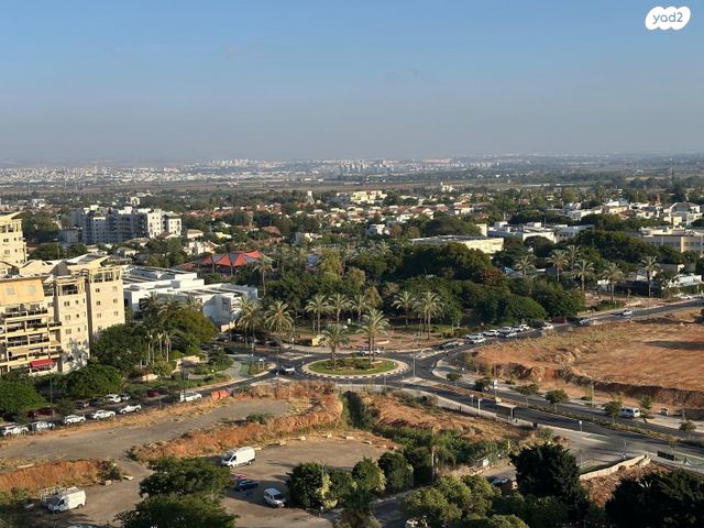 גג/ פנטהאוז, אסירי ציון 21, מגדיאל, הוד השרון