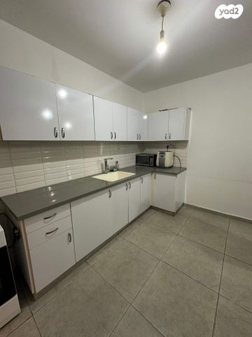 דירה, רא"ל חיים לסקוב 3, היובל, שרונה, רחובות