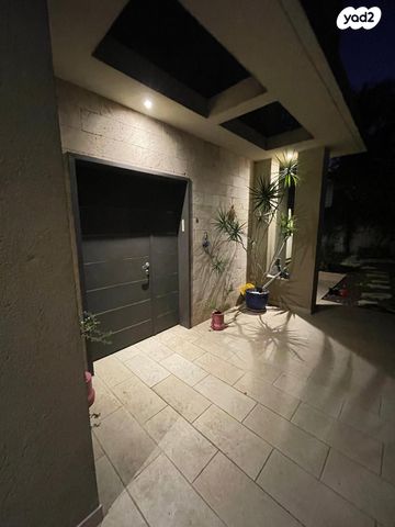 יצחק קורדובה 102