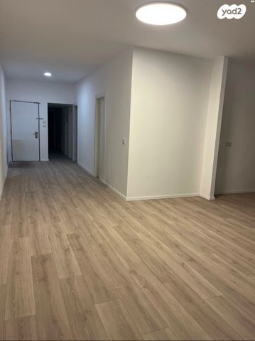 דירה, הדגל העברי 11, כצנלסון, ראשון לציון