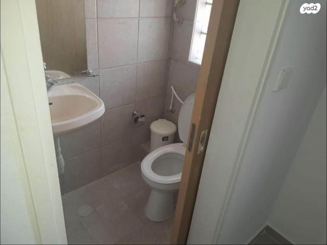 יחידת דיור, שפרינצק 19, שיכון חדש, אזור