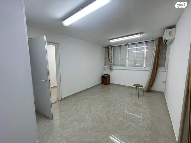 דירה, יעקב 26, ג' / מרכז מזרח העיר, רחובות