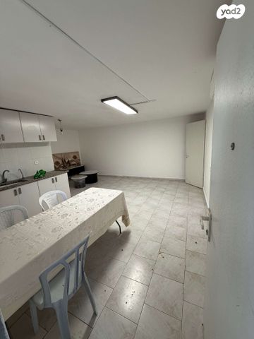 מרתף/ פרטר, רבנו וידל הצרפתי 6, רובע ט', אשדוד