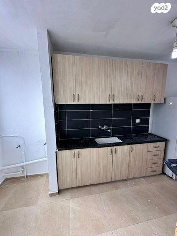 שדרות יוספטל 64