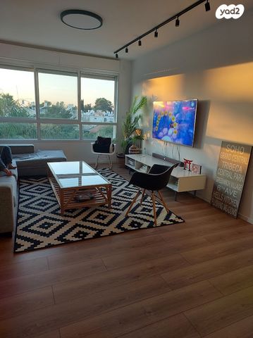 דירה, רחבעם זאבי 33, לב המושבה, נס ציונה