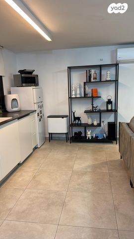 יחידת דיור, אריות הגולן 9, רמת אמיר, קדימה צורן