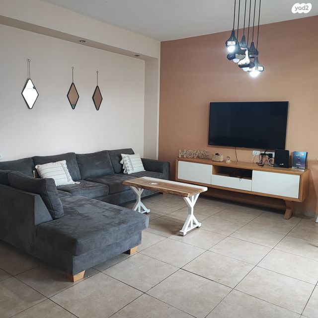 דירה, רמב"ן 5, הדר עליון, חיפה