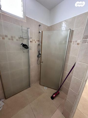 דירה, שדרות יוספטל 64, מרכז העיר, קרית אתא