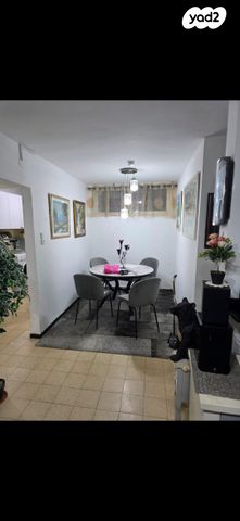 דירה, אח"י דקר 12, נווה שרת, תל אביב יפו