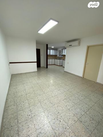 דירה, יהודה בורלא 29, רמות רמז, חיפה