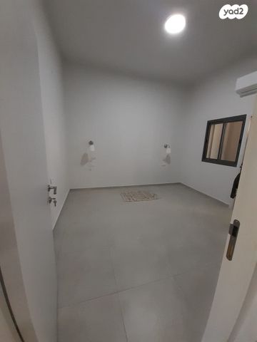 דירה, חיים וייצמן 19, הדר מרכז, חיפה