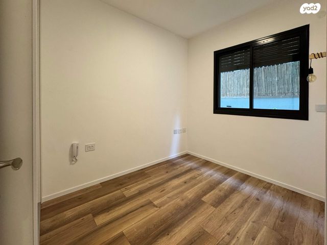 דירת גן, תרע"ד 6, שכונת הראשונים, רמת גן