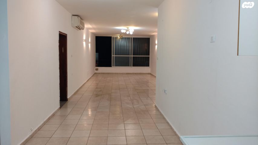 דירה, הכלנית 13, הפרחים, כפר סבא