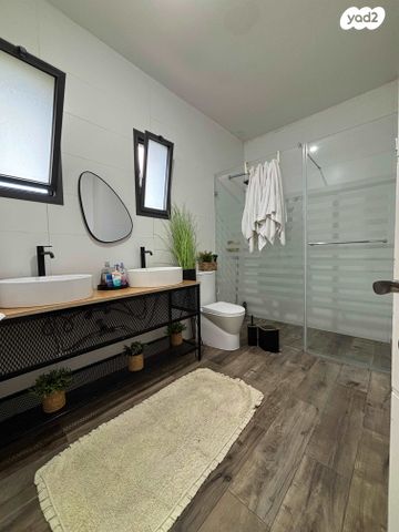 בית פרטי/ קוטג', השלושה 55, עמידר, בת ים